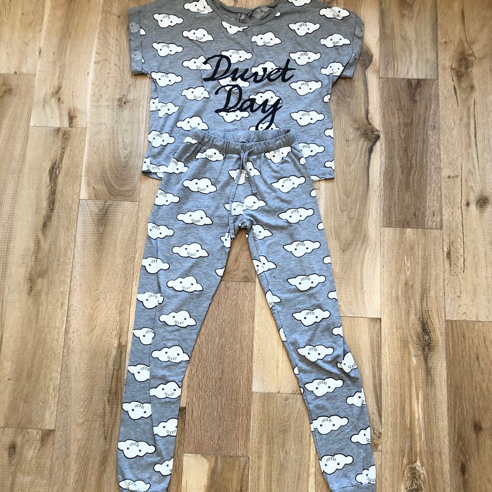 Pajama set with block tee and skinny joggers